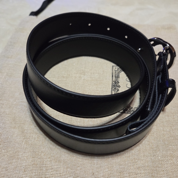 Gucci Black Leather Belt with Silver Buckle - Picture 7 of 7